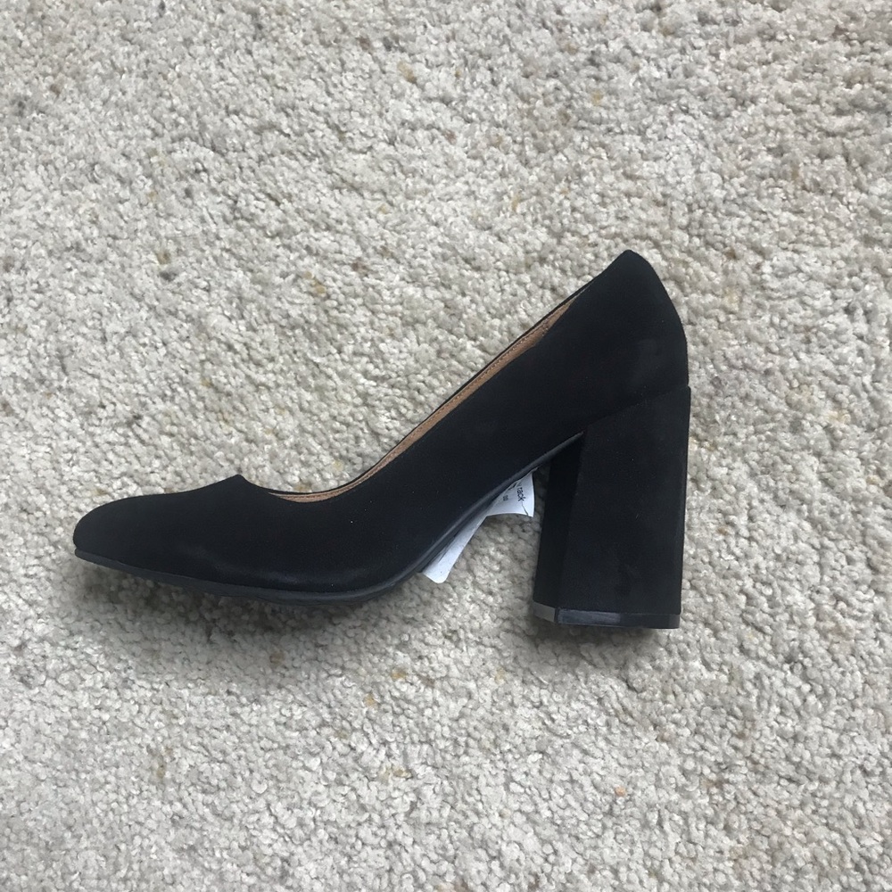 Brand new black heels